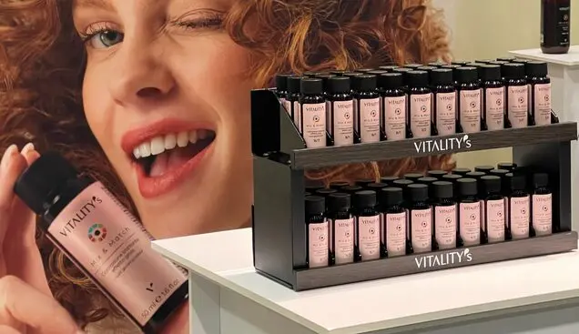 Mix&Match: la colorazione trattante effetto gloss di Vitality’s